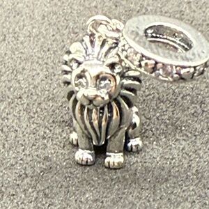 Silver Lion Bracelet Charm Pendant